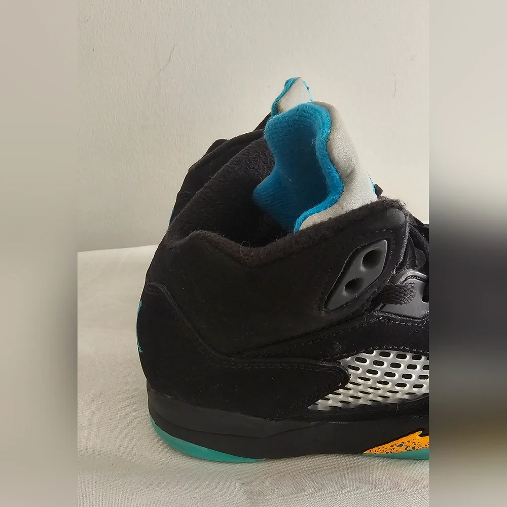 Nike Kids Black Teal Yellow Jumpman Sneakers